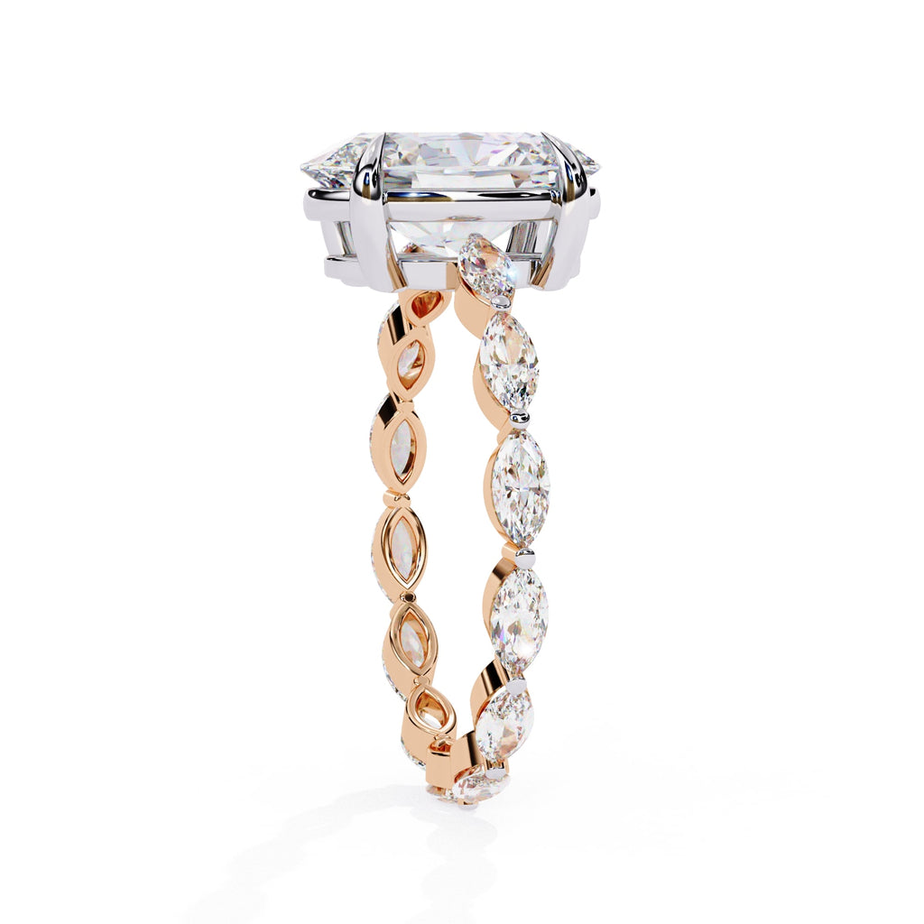 Elegant Diamond Central Stone Ring with Brilliant Side Accents