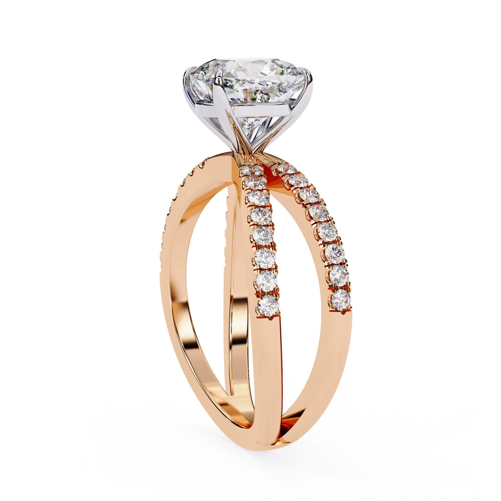 Elegant Central Stone Diamond Ring with Radiant Side Accents