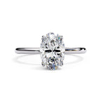 Elegant Central Stone Diamond Ring with Sparkling Side Accents