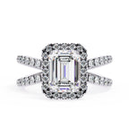 Elegant Diamond Central Stone Ring with Side Accents