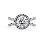 Elegant Central Stone Diamond Ring with Radiant Side Accents