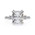 Elegant Central Stone Diamond Ring with Radiant Side Accents