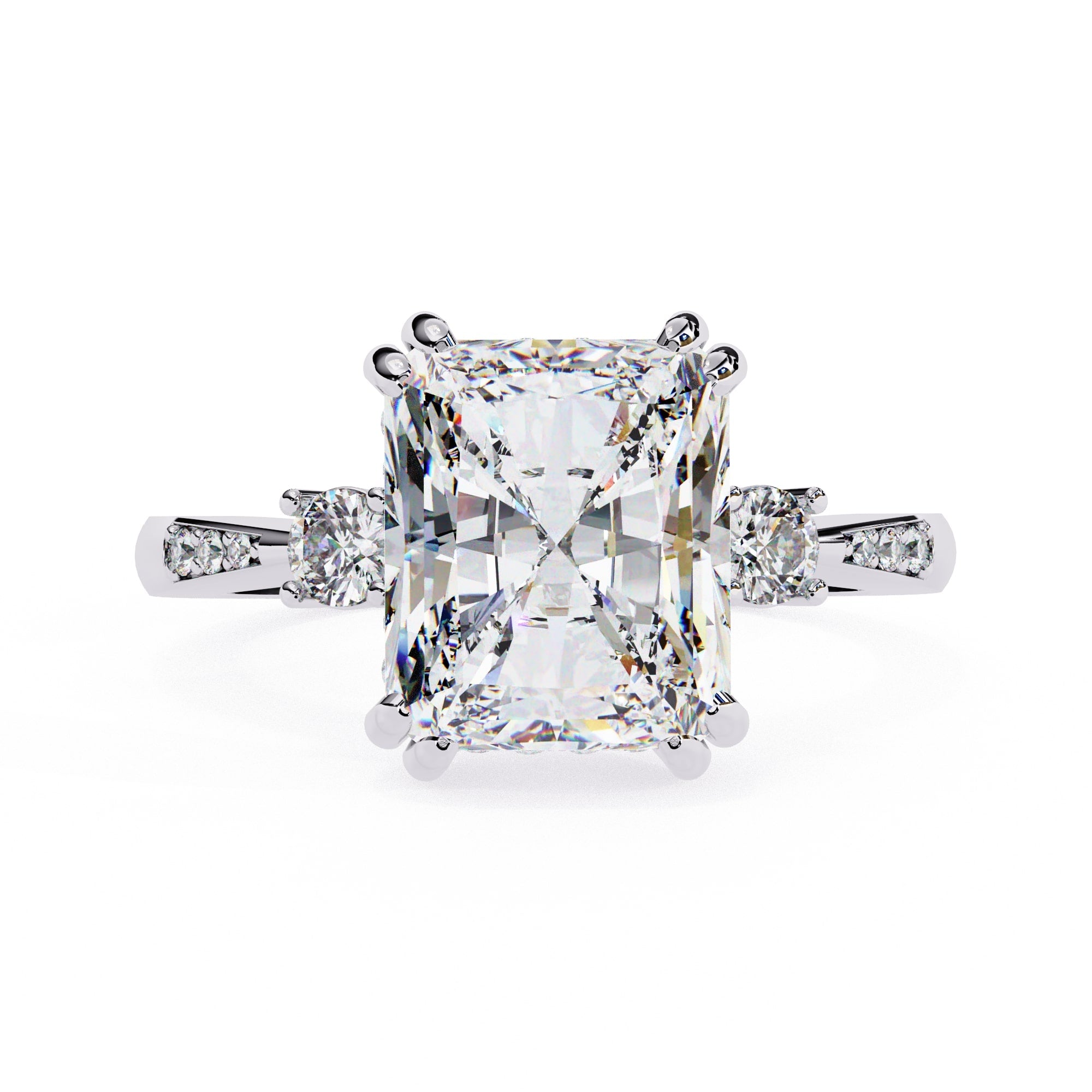Elegant Central Stone Diamond Ring with Radiant Side Accents