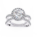 Elegant Central Stone Diamond Ring with Radiant Side Accents