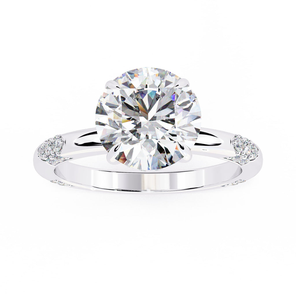 Exquisite VVS1 Diamond Central Stone Ring with Brilliant Side Accents