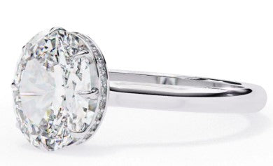Elegant Diamond Side Stone Brilliance Ring