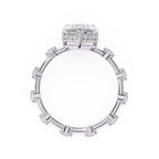 Elegant Central Stone Diamond Ring with Radiant Side Accents