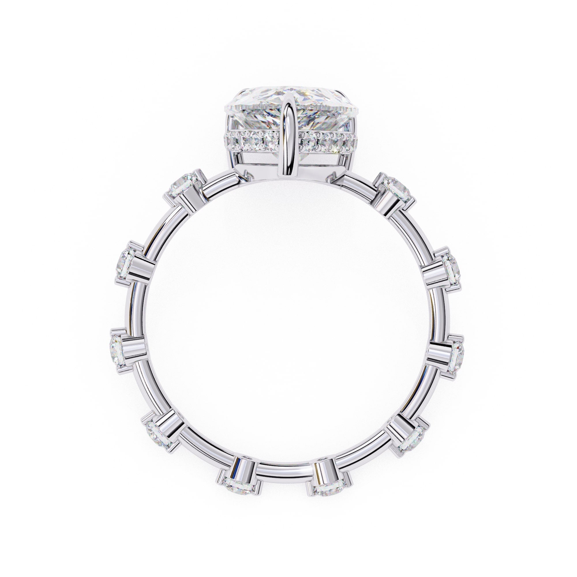 Elegant Central Stone Diamond Ring with Radiant Side Accents