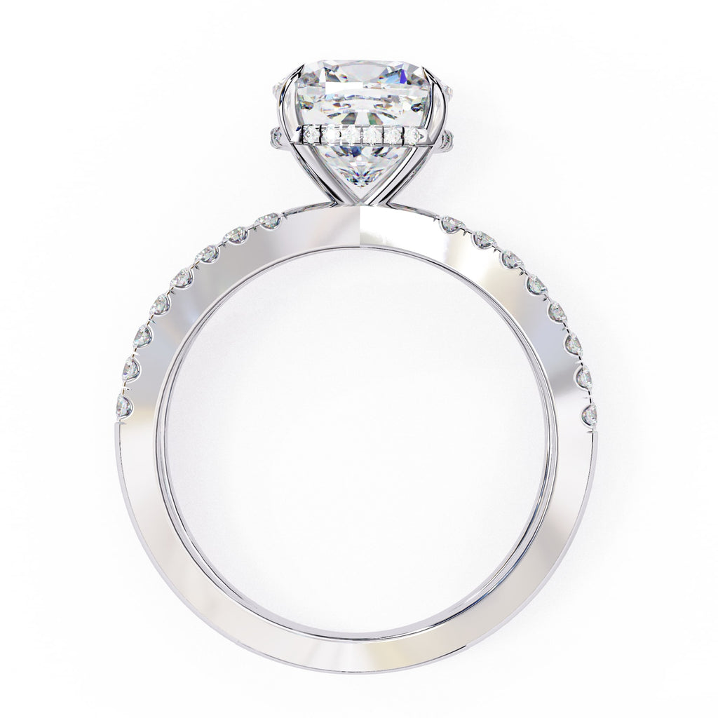 Elegant Central Stone Diamond Ring with Radiant Side Stones