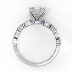 Elegant Central Stone Diamond Ring with Brilliant Side Accents