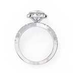Elegant Central Stone Diamond Ring with Radiant Side Accents