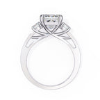 Elegant Diamond Central Stone Ring with Shimmering Side Accents