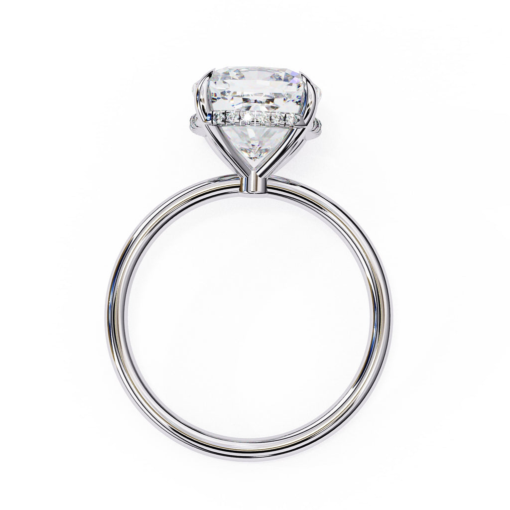 Elegant Central Stone Brilliance Diamond Ring