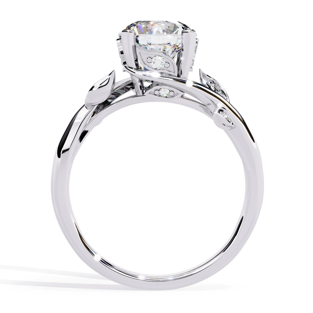 Exquisite Central Stone Diamond Ring with Shimmering Side Accents