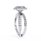 Elegant Diamond Central Stone Ring with Side Accents
