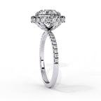 Elegant Diamond Central Stone Brilliance Ring