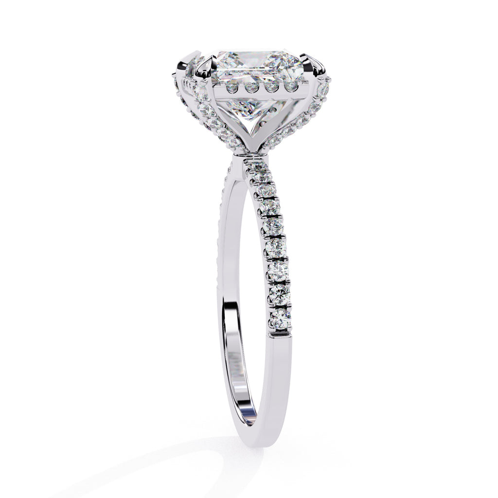 Elegant Central Stone Brilliance Diamond Ring