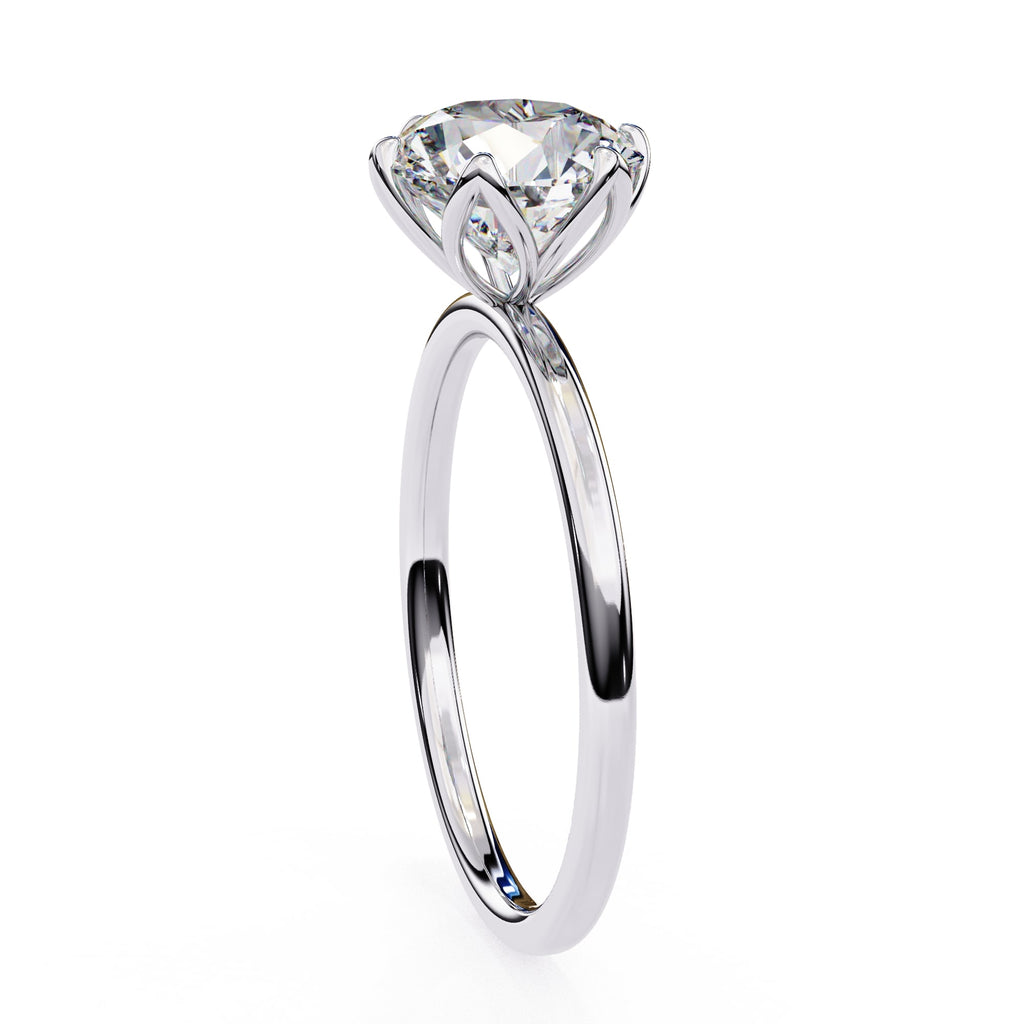 Elegant Central Stone Diamond Ring with Side Accents