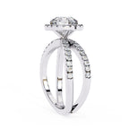 Elegant Central Stone Diamond Ring with Radiant Side Accents