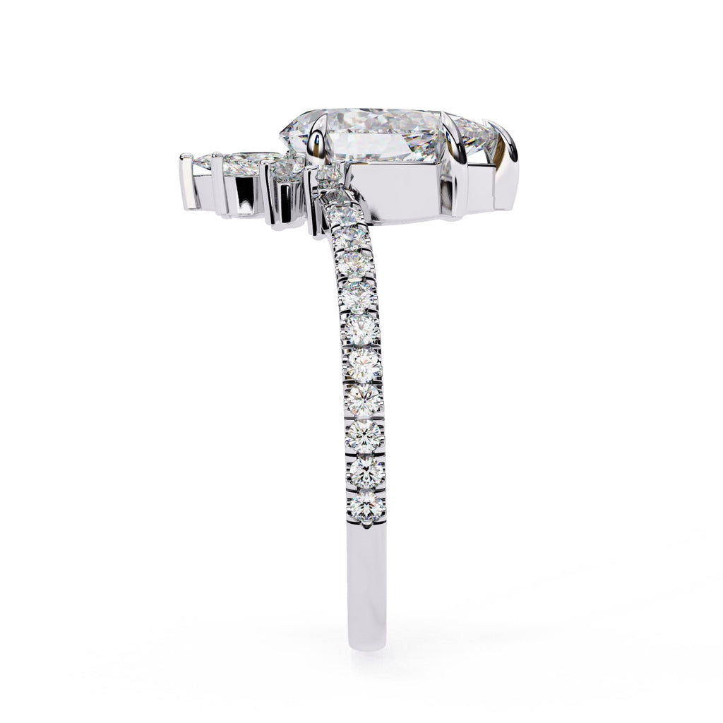 Elegant Central Stone Diamond Ring with Side Accents