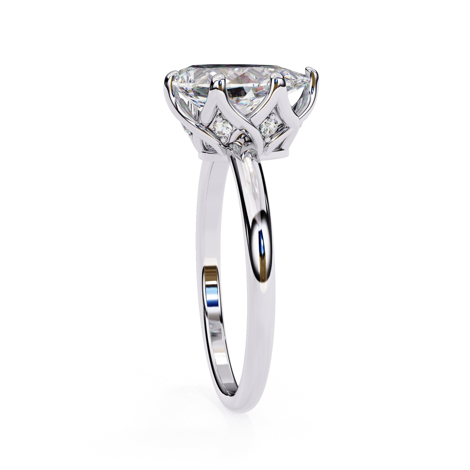 Elegant Central Stone Diamond Ring with Side Brilliance