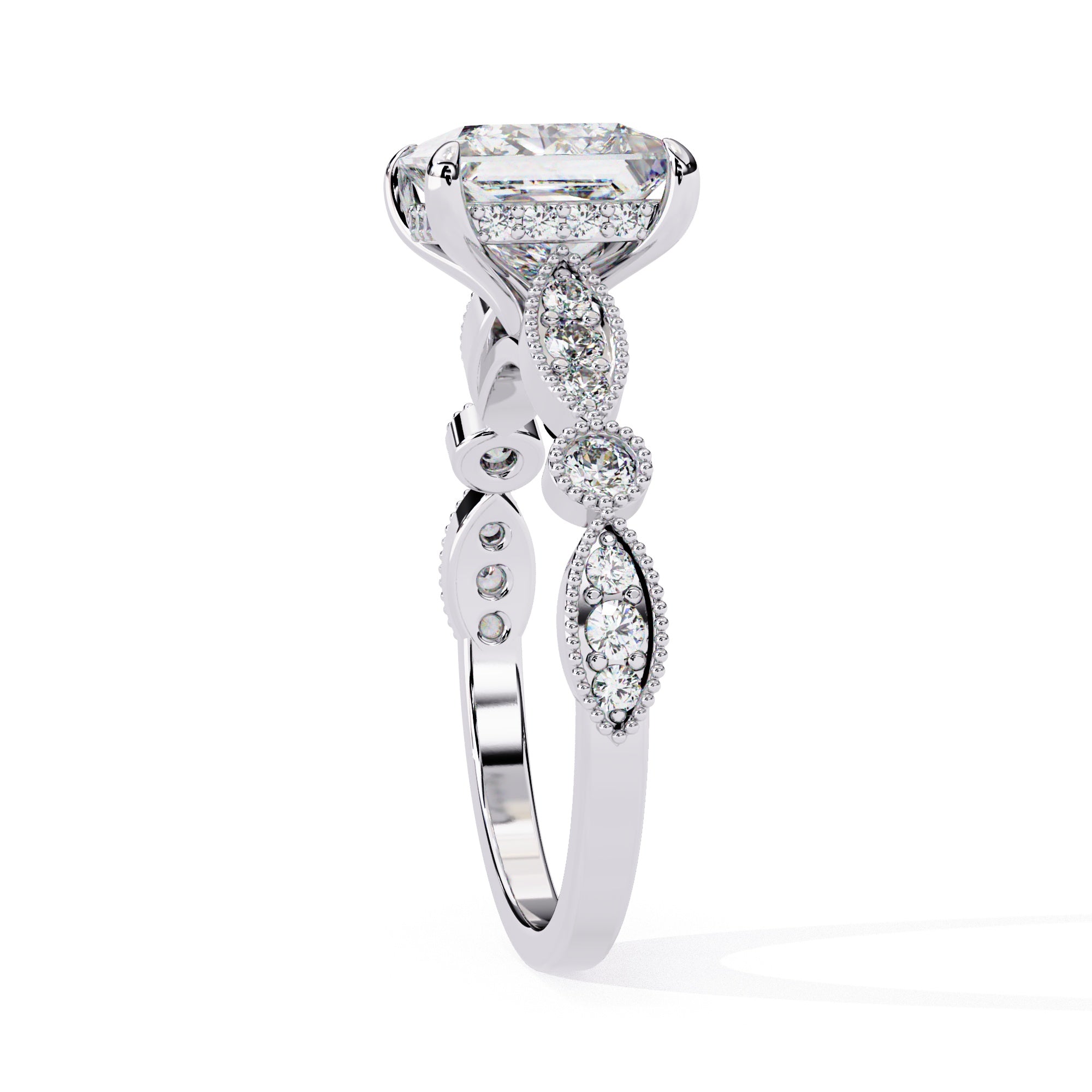Elegant Central Stone Diamond Ring with Radiant Side Accents