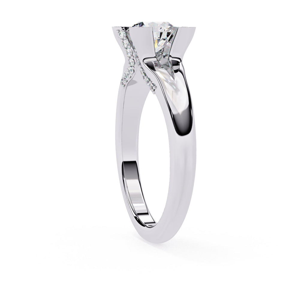Elegant Diamond Central Stone Ring with Brilliant Side Accents