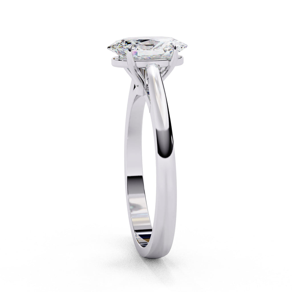 Elegant Solitaire Central Stone Ring