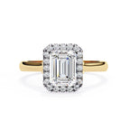 Elegant Central Stone Diamond Ring with Side Accents