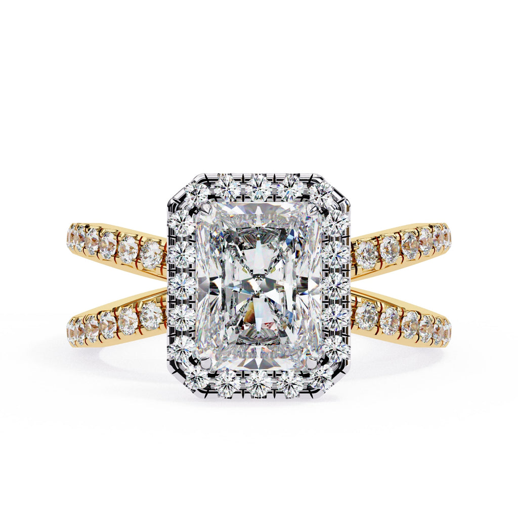 Elegant Central Stone Diamond Ring with Radiant Side Accents