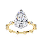Elegant Central Stone Diamond Ring with Radiant Side Accents