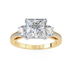 Elegant Diamond Central Stone Ring with Shimmering Side Accents