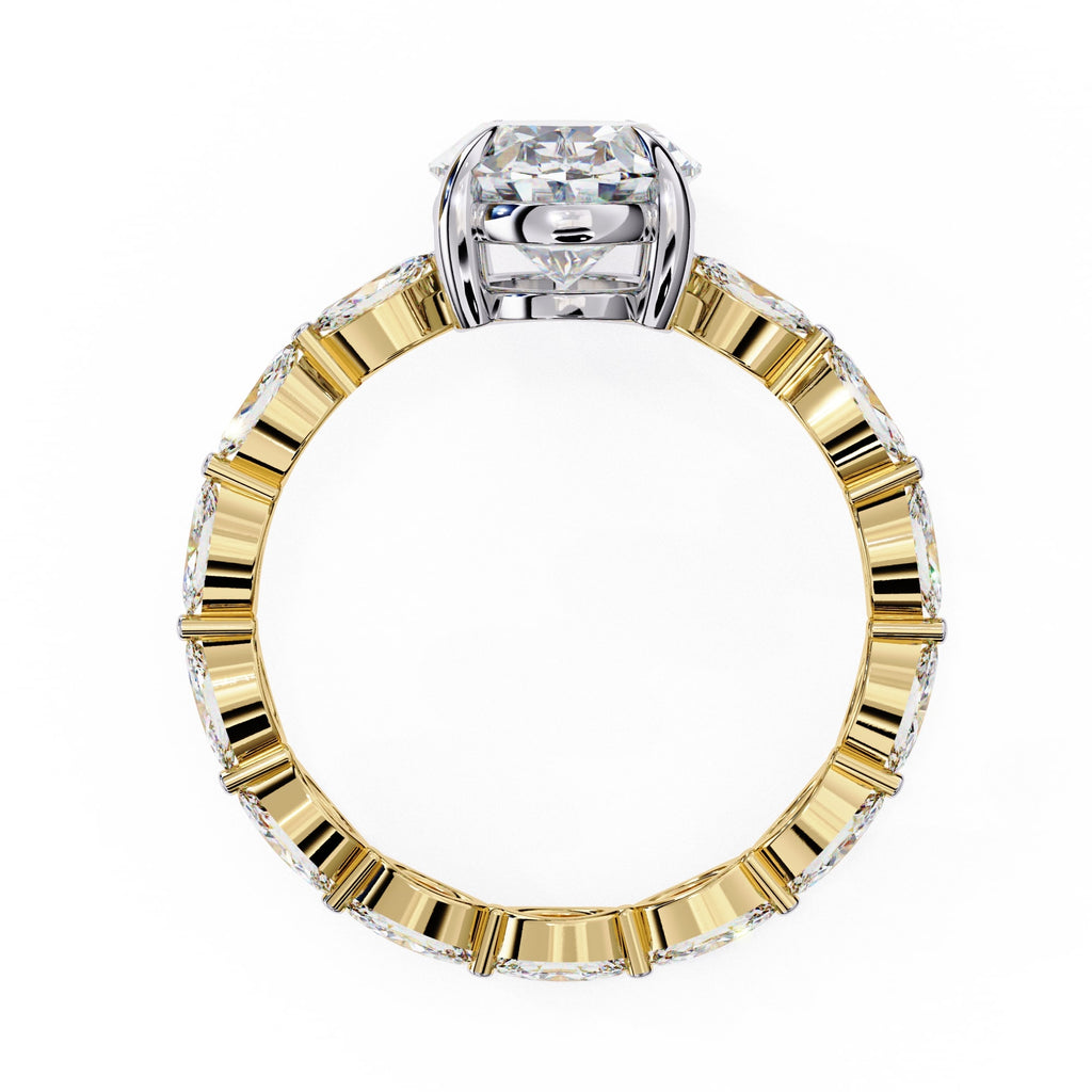 Elegant Diamond Central Stone Ring with Brilliant Side Accents