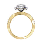 Elegant Diamond Central Stone Ring with Brilliant Side Accents