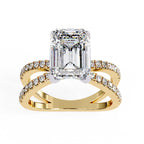 Elegant Central Stone Diamond Ring with Radiant Side Accents