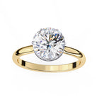 Elegant Central Stone Diamond Ring with Radiant Side Accents