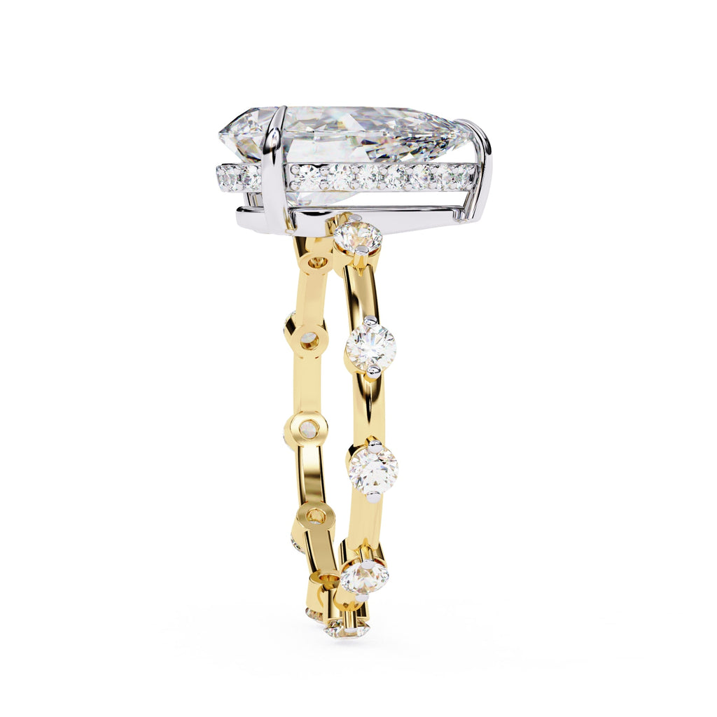 Elegant Central Stone Diamond Ring with Radiant Side Accents