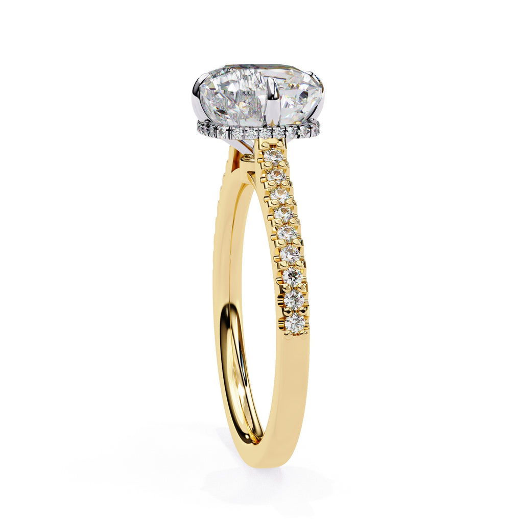 Elegant Central Stone Diamond Ring with Side Stone Accents