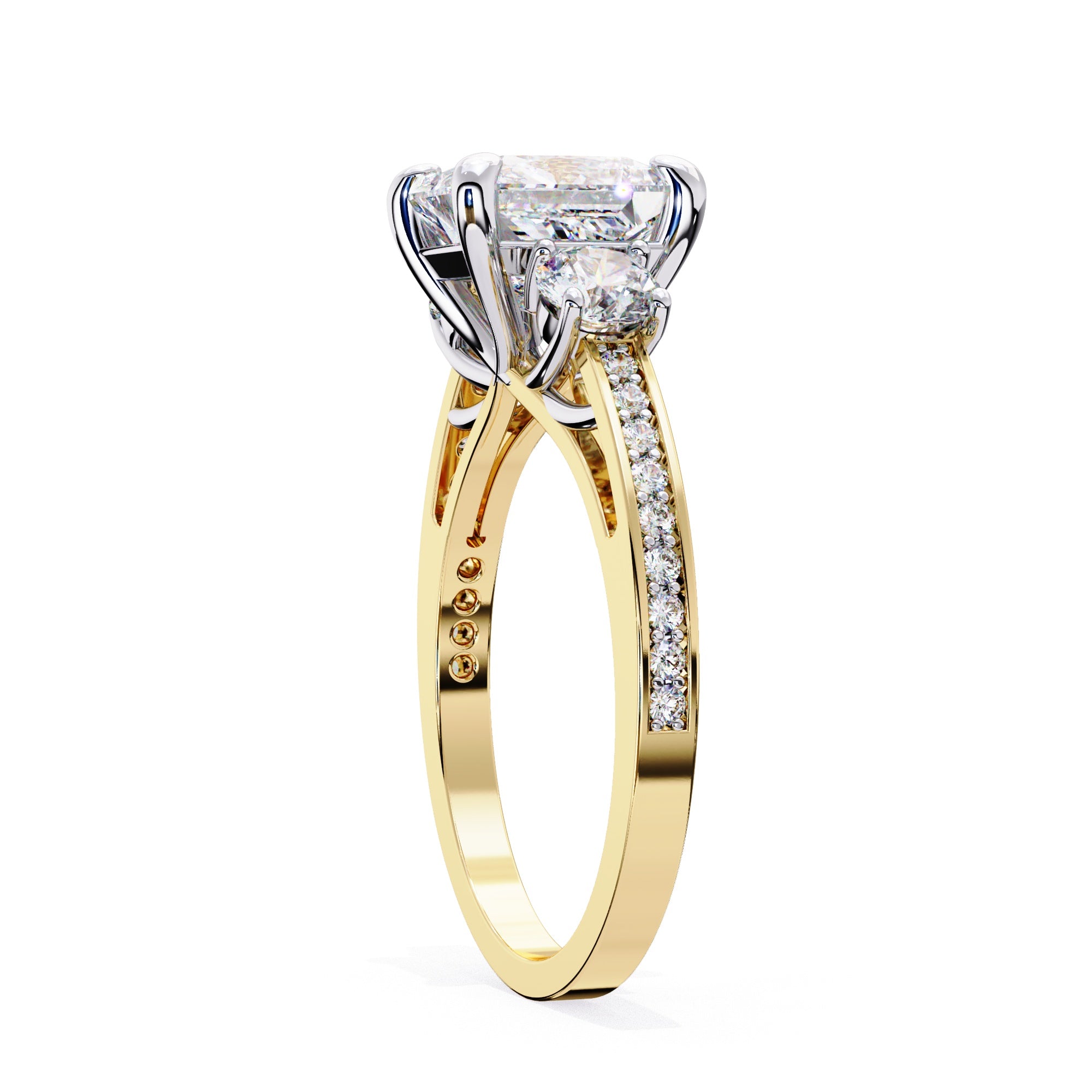 Elegant Diamond Central Stone Ring with Shimmering Side Accents