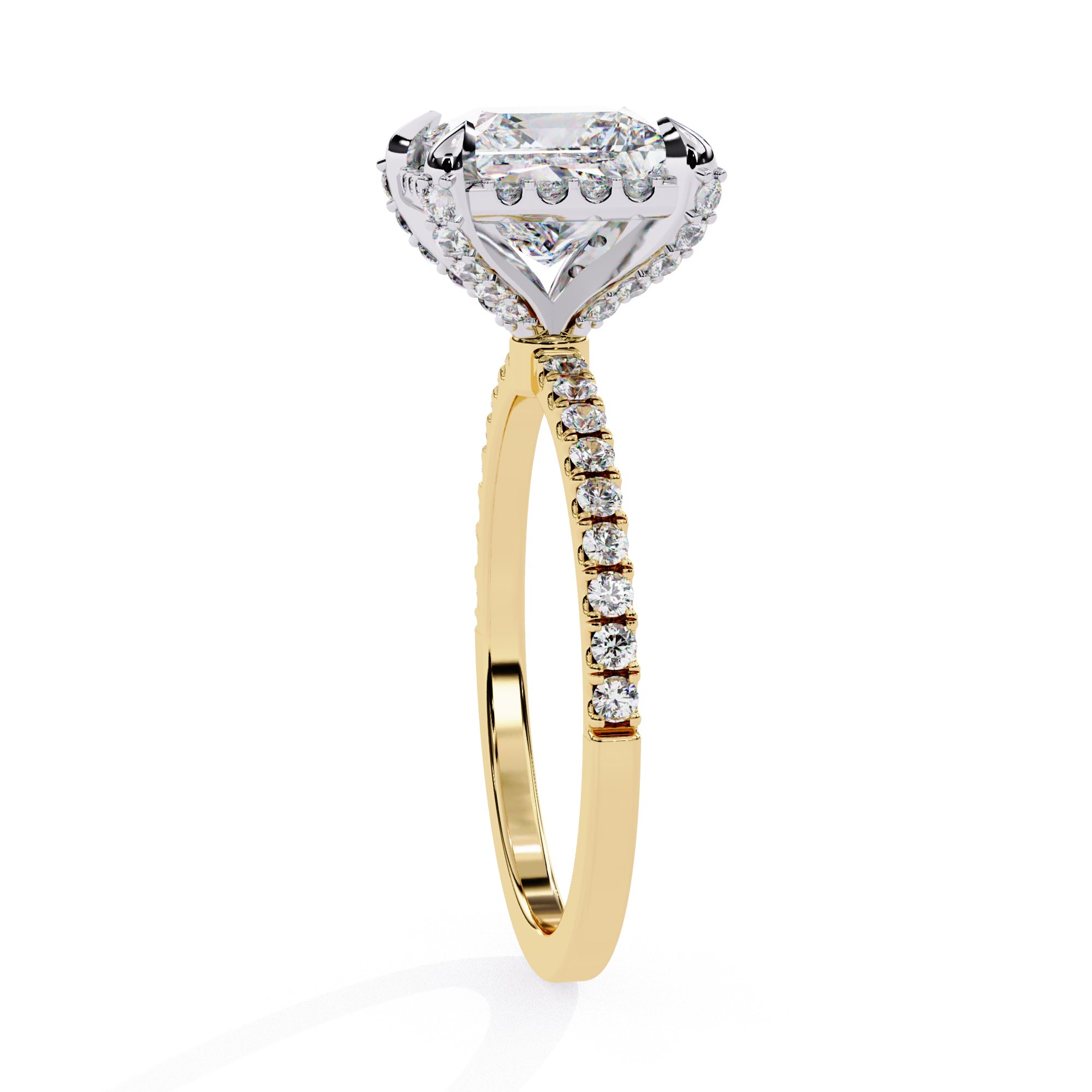 Elegant Central Stone Brilliance Diamond Ring