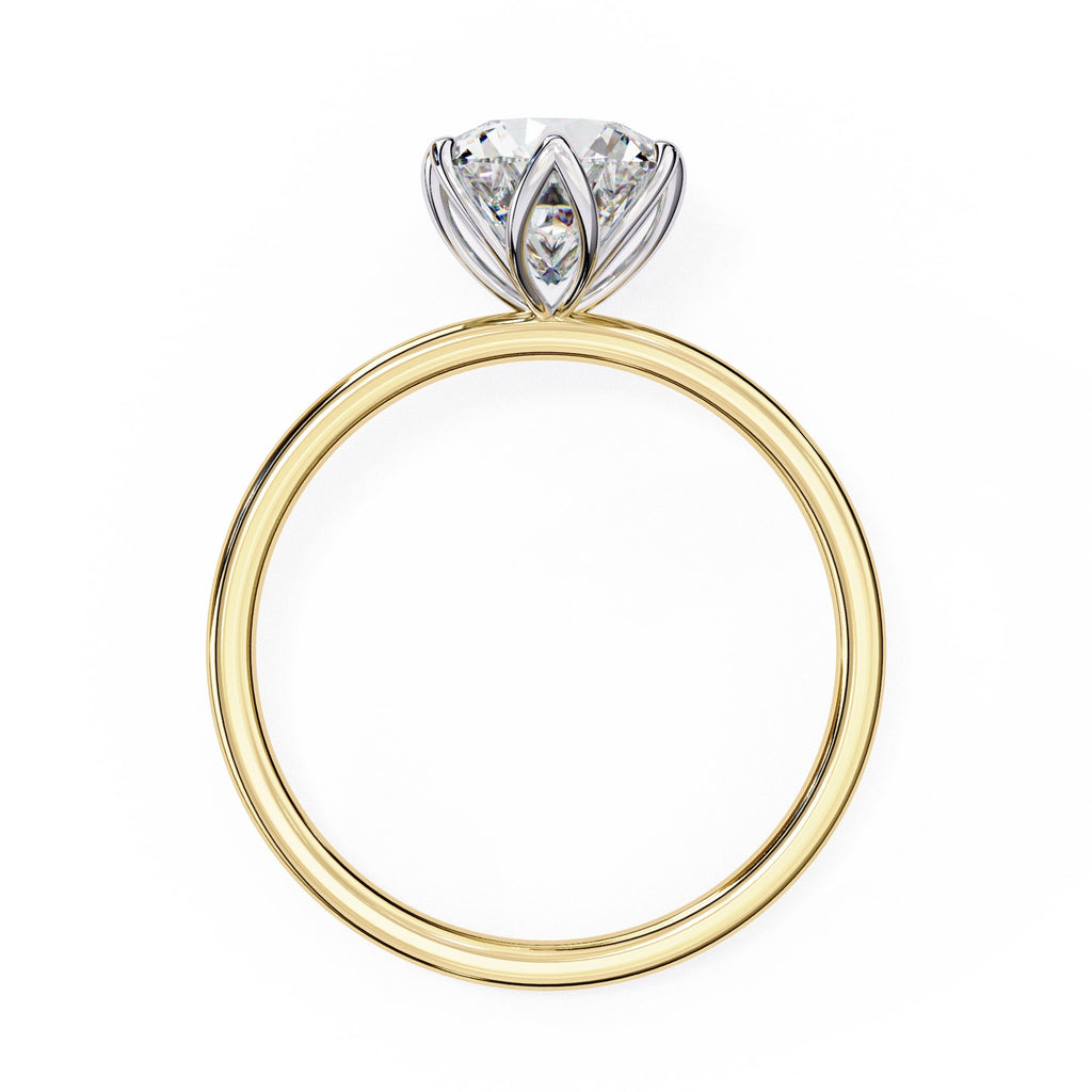 Elegant Central Stone Diamond Ring with Side Accents
