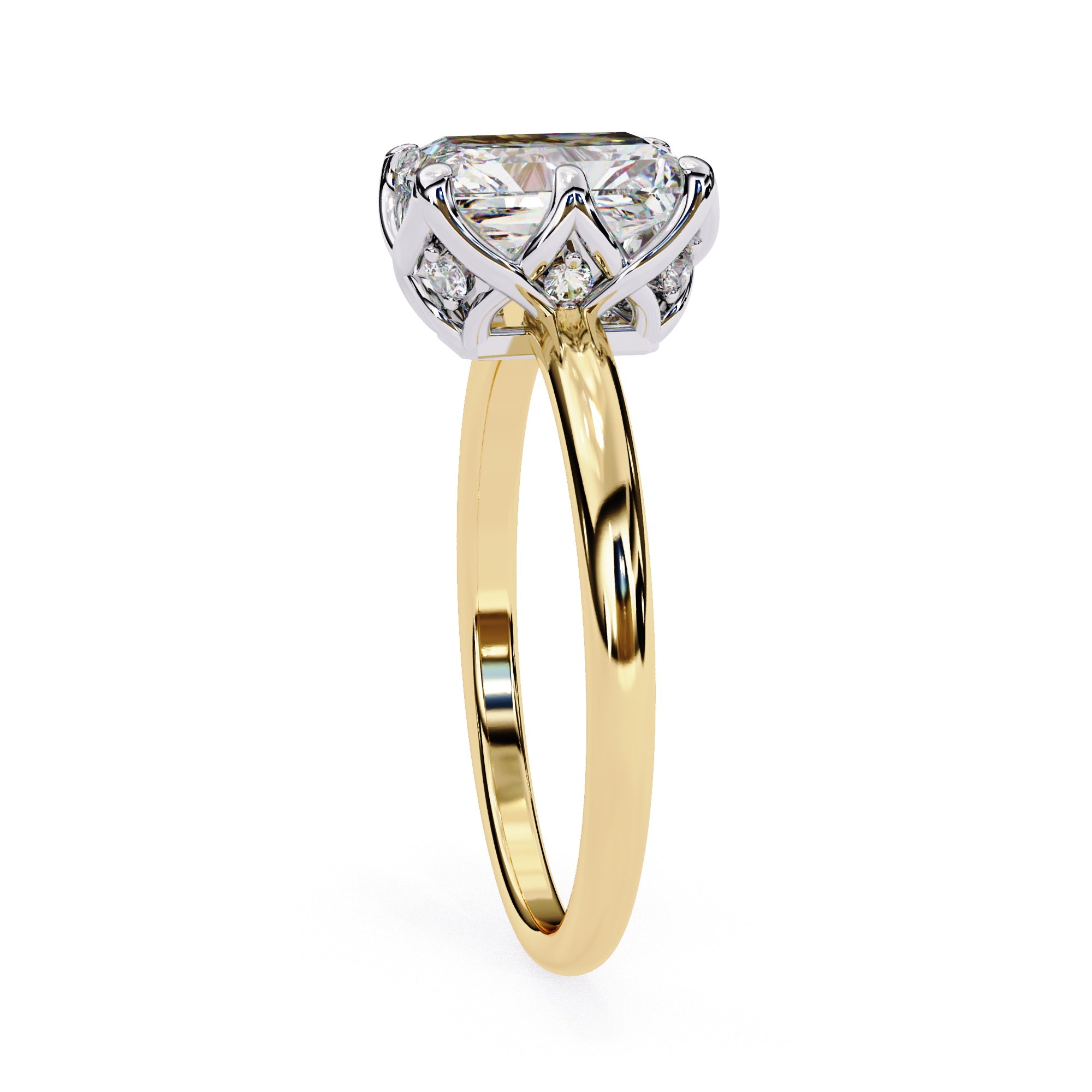 Elegant Central Stone Diamond Ring with Radiant Side Accents