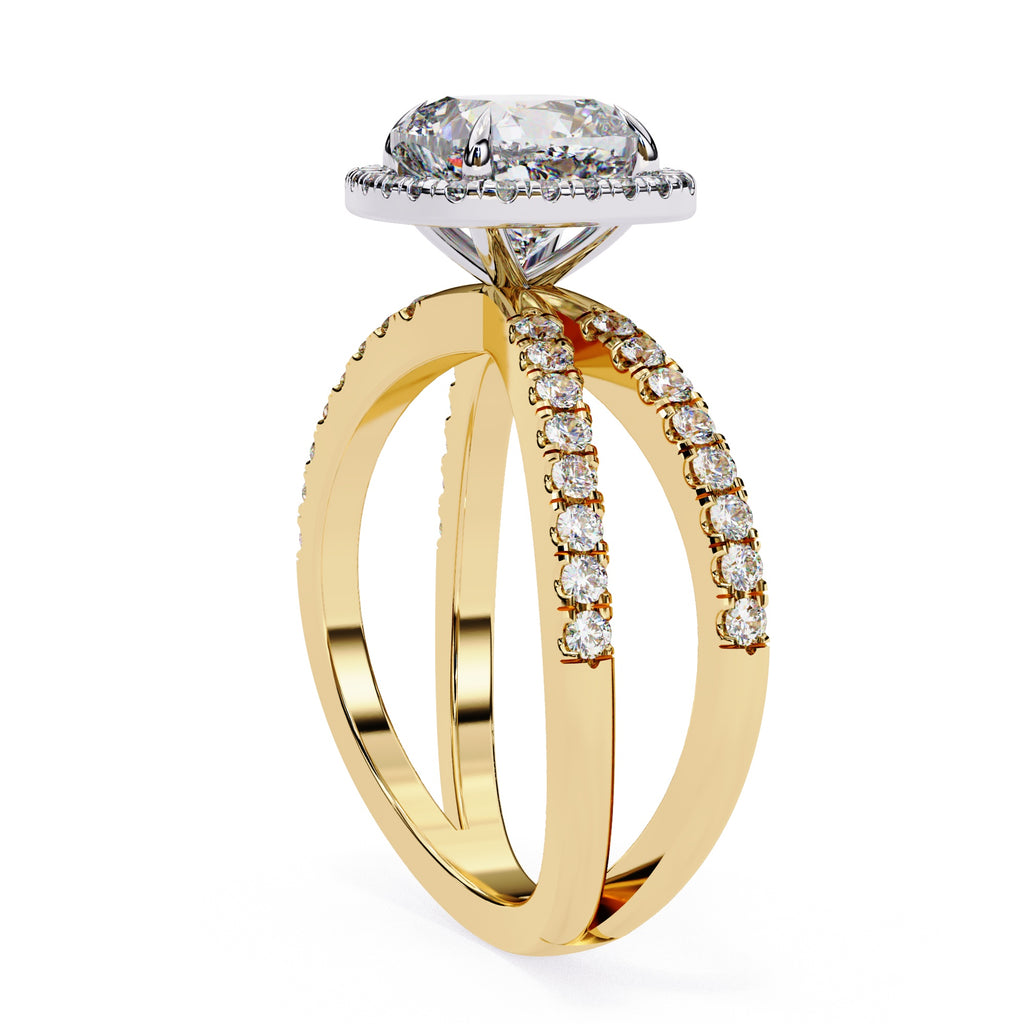 Elegant Diamond Central Stone Ring with Brilliant Side Accents