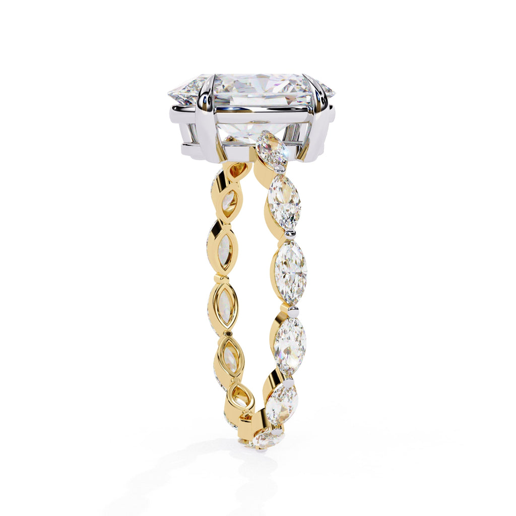 Elegant Diamond Central Stone Ring with Brilliant Side Accents