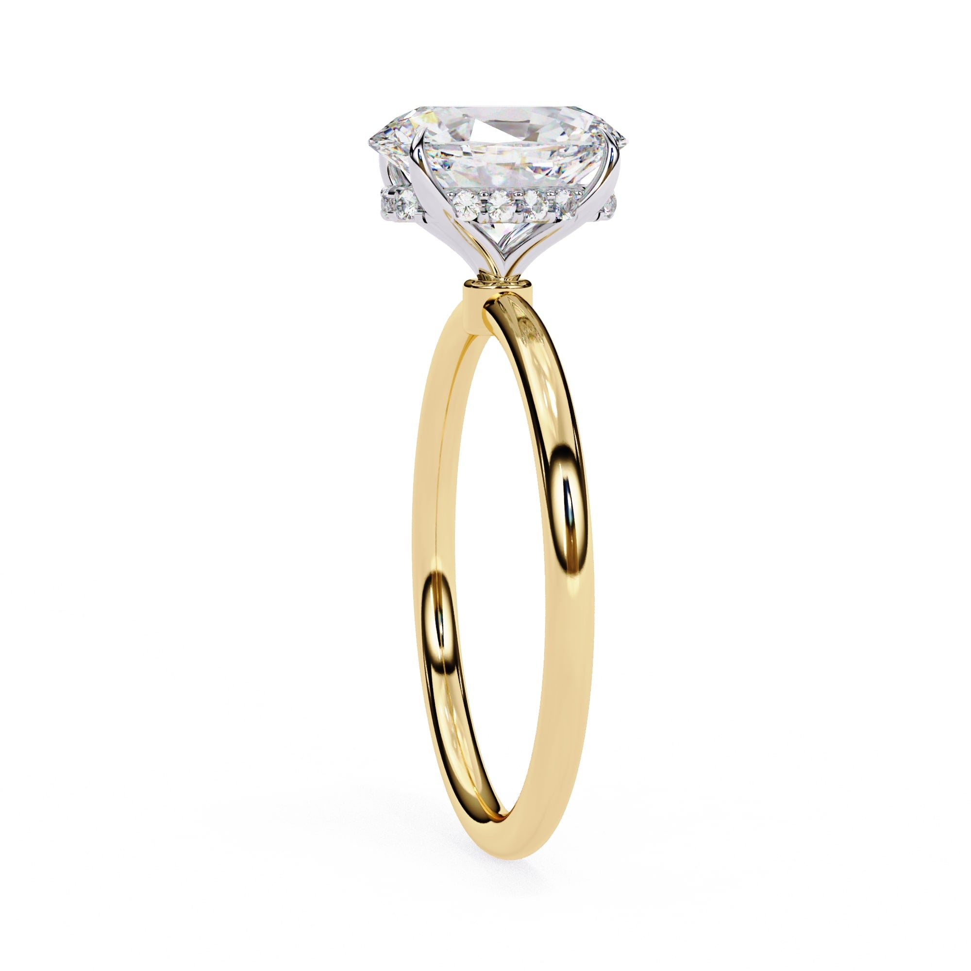 Elegant Central Stone Diamond Ring with Sparkling Side Accents