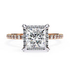 Elegant Central Stone Diamond Ring with Radiant Side Accents