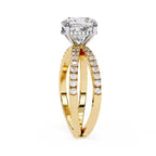 Elegant Central Stone Diamond Ring with Radiant Side Stones