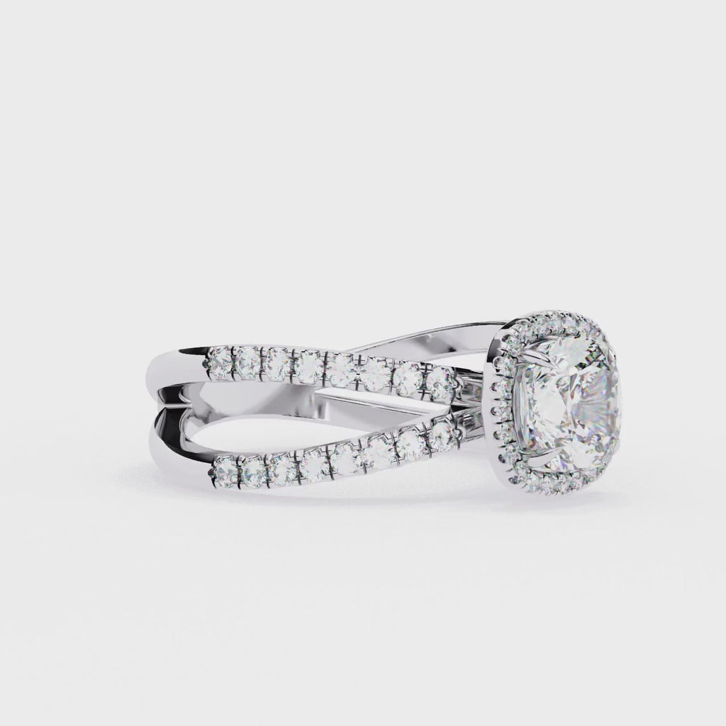 Elegant Diamond Central Stone Ring with Brilliant Side Accents