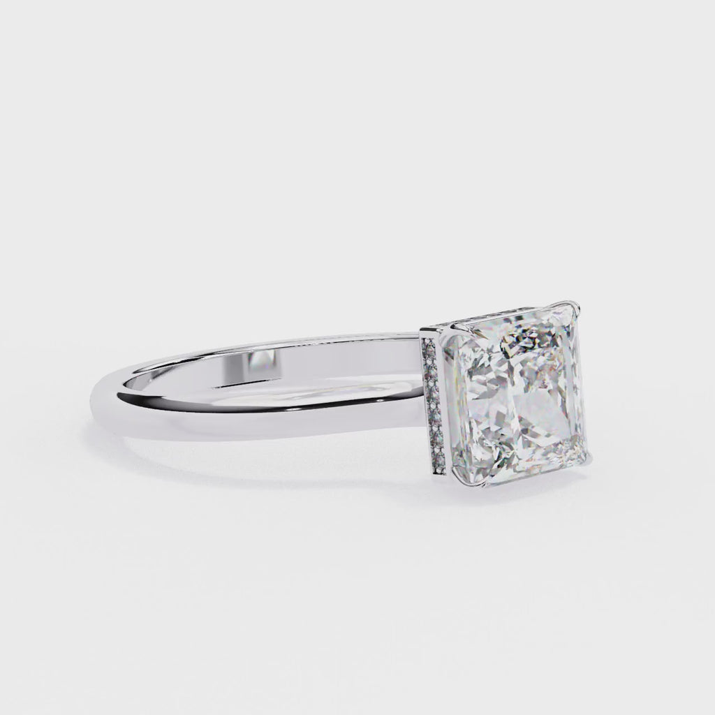 Elegant Central Stone Diamond Ring with Side Stone Brilliance