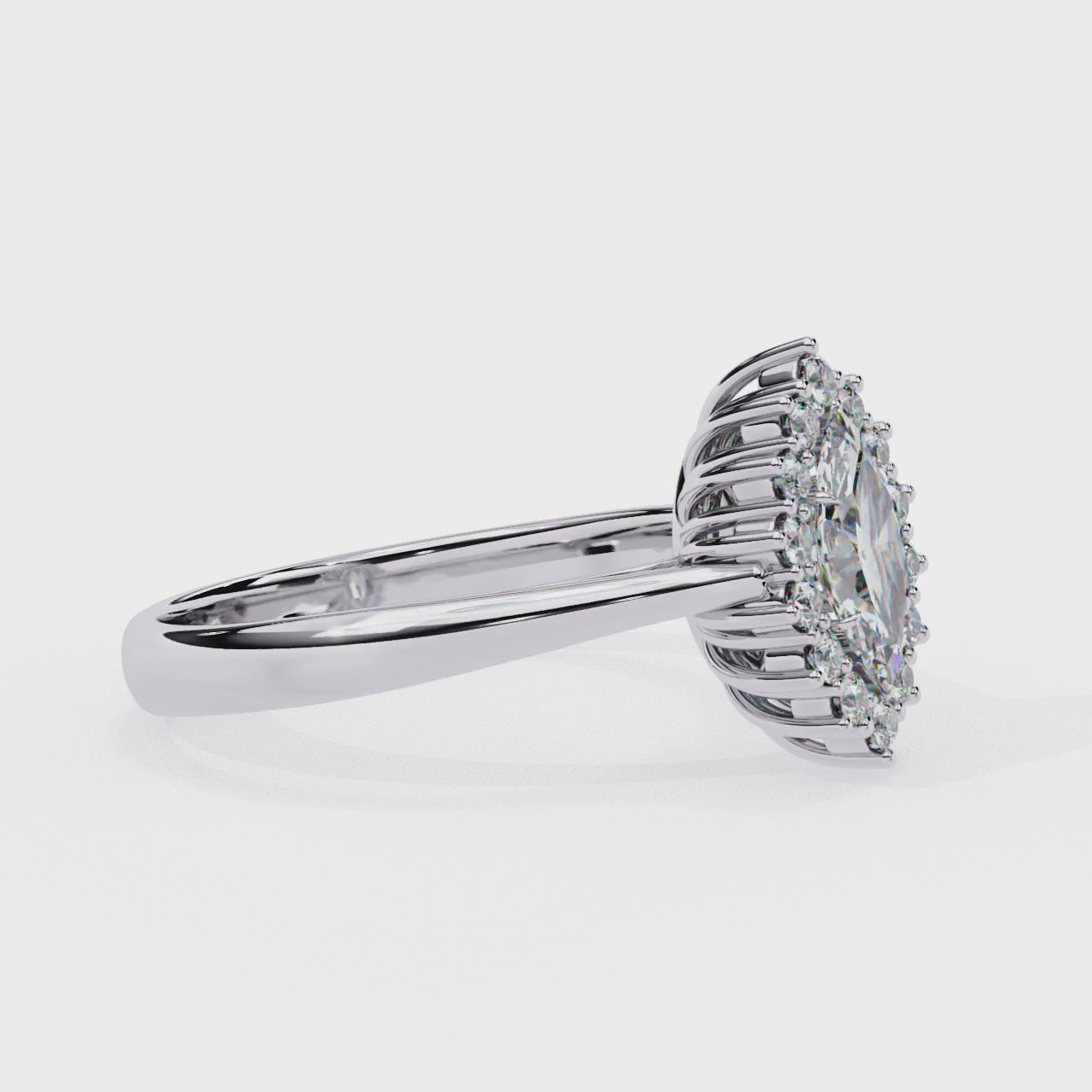 Elegant Central Stone Diamond Ring with Radiant Side Accents